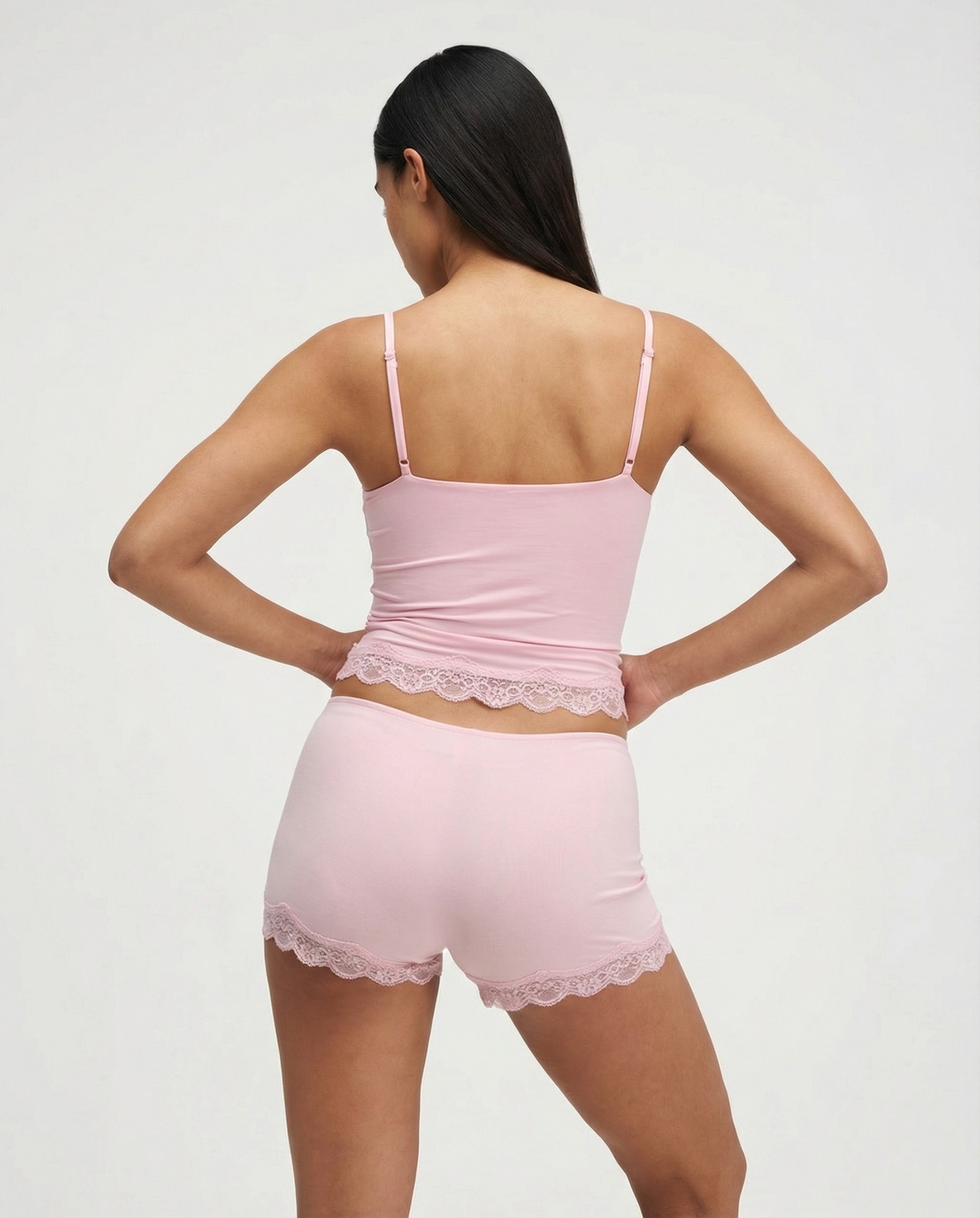 AVRA | Conjunto Crop Encaje