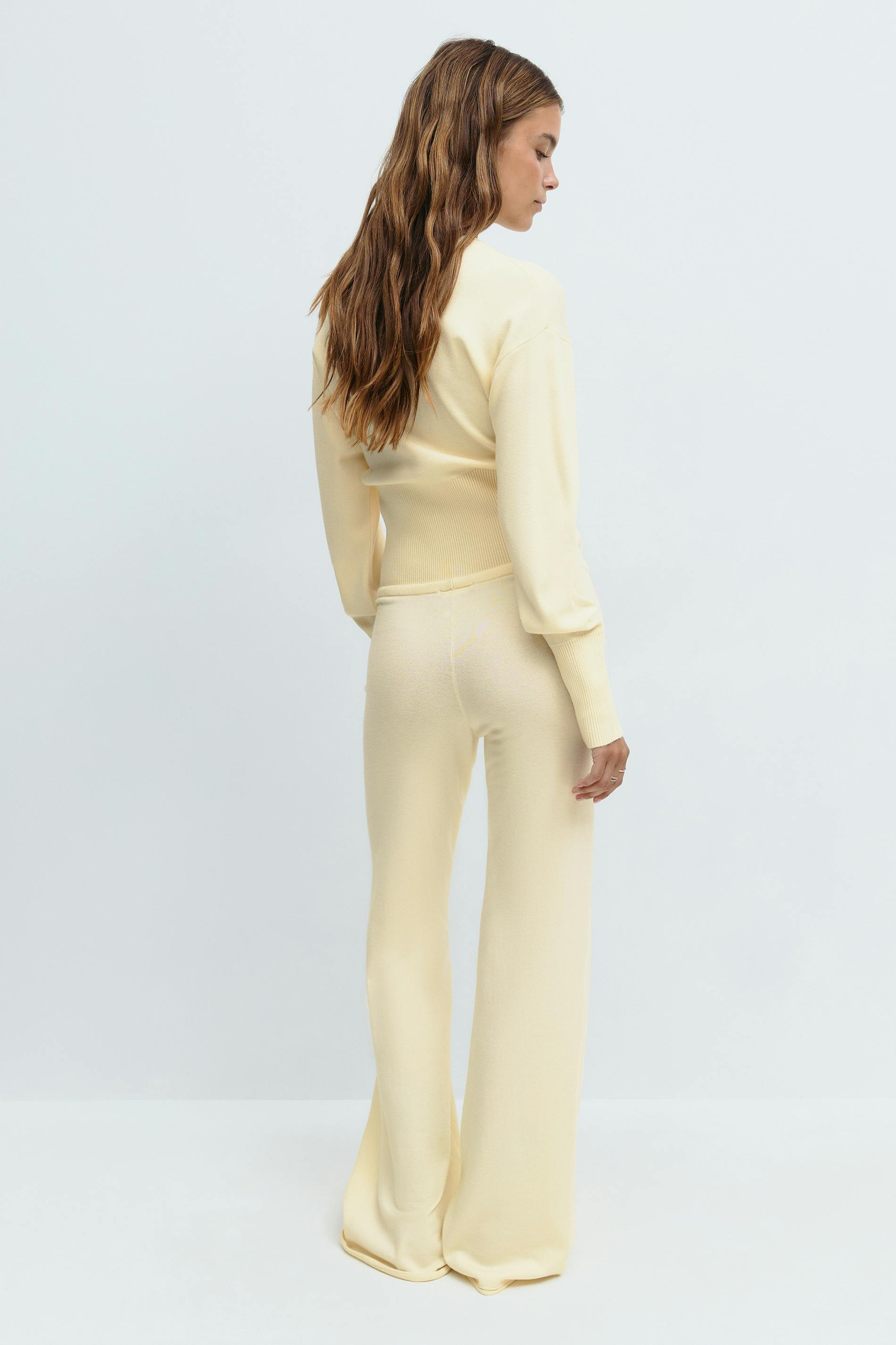 AVRA | Conjunto Punto Atelier