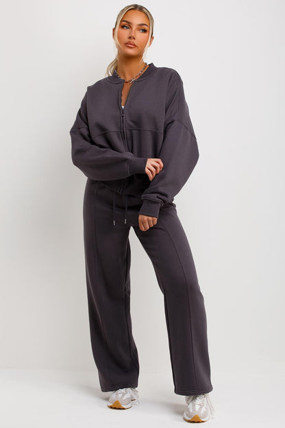 AVRA | Sudadera Bomber con Pantalones de Chándal Color Carbón