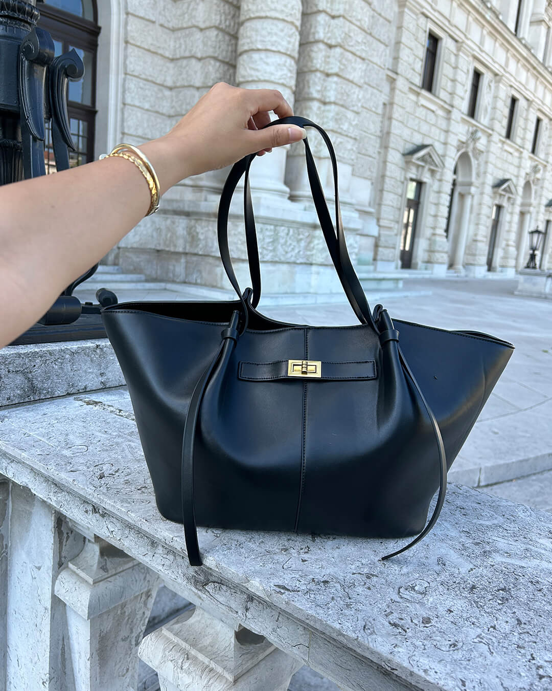 AVRA | Bolso Curva Icon