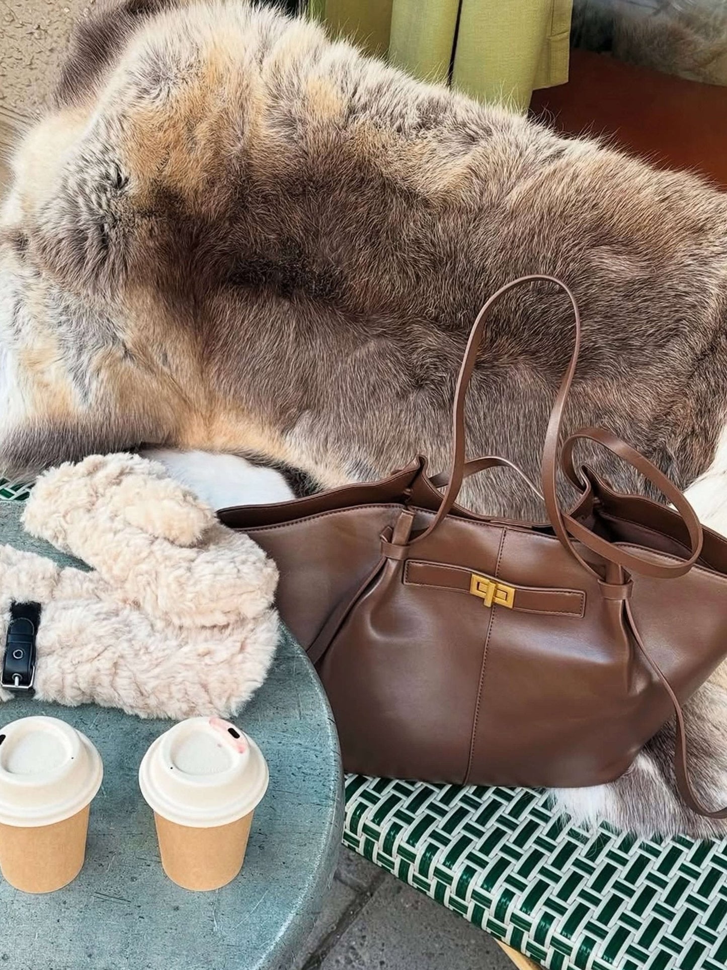 AVRA | Bolso Curva Icon