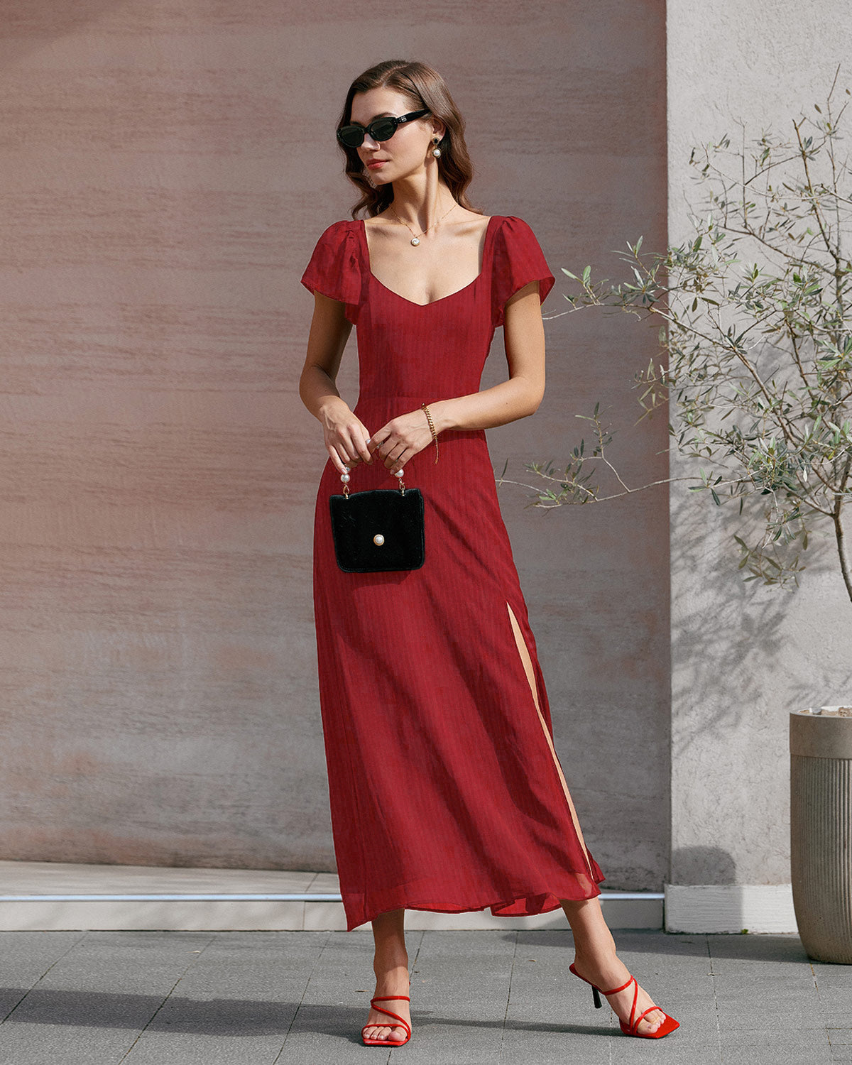 AVRA | Vestido Cuello Corazón